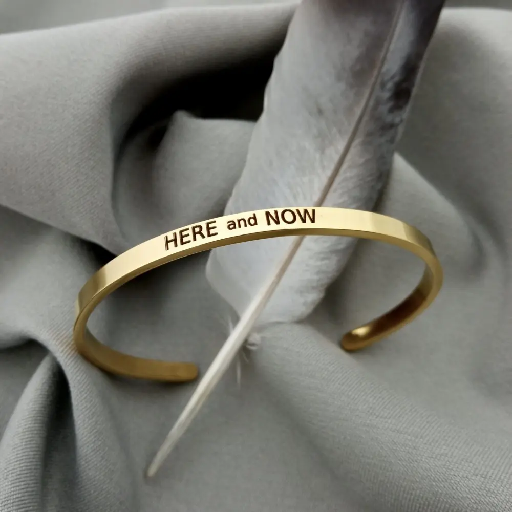 Stahlarmband gebogen 4 mm