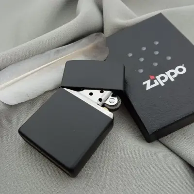 ZIPPO-Feuerzeug Schwarz Matte 218 