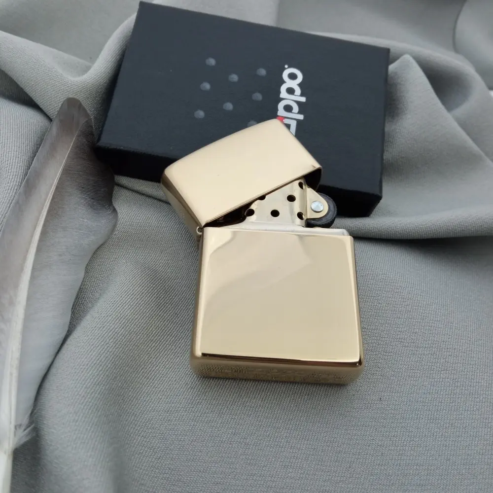 ZIPPO-Feuerzeug High Polish Brass 254B